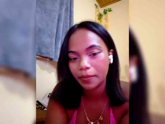 Annah261 webcam