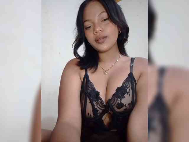 Annah261 webcam