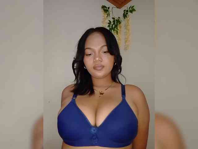 Annah261 webcam