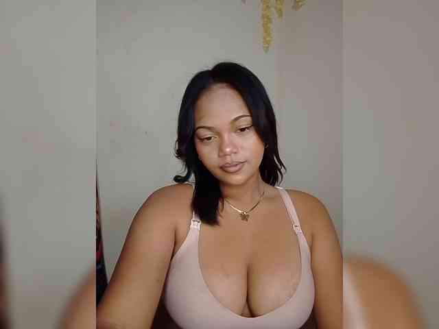 Annah261 webcam