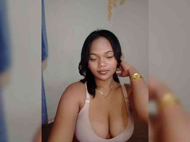 Annah261 webcam