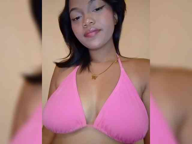 Annah261 webcam