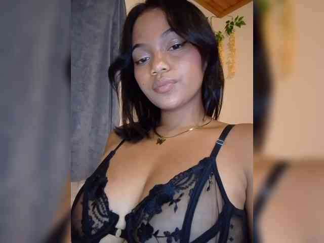 Annah261 webcam