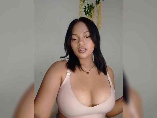 Annah261 webcam