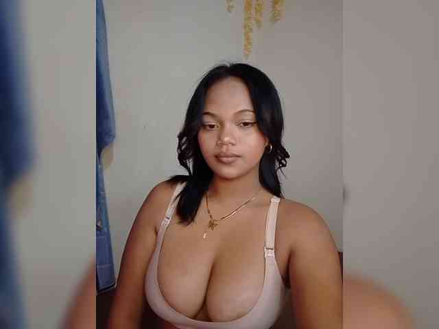Annah261 webcam