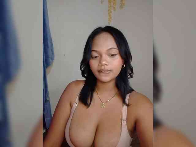 Annah261 webcam
