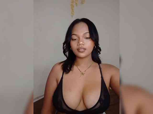 Annah261 webcam