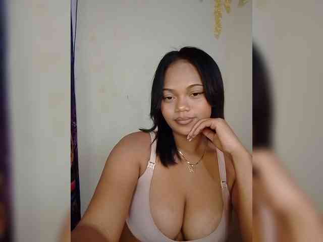 Annah261 webcam