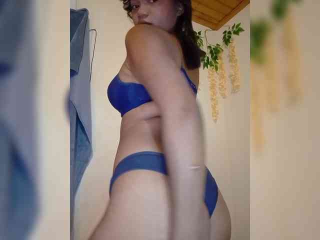 Annah261 webcam