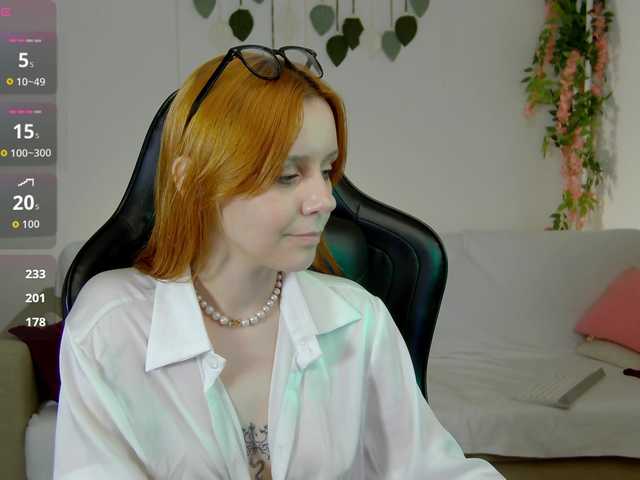 Rachel-lips's BongaCams show and profile