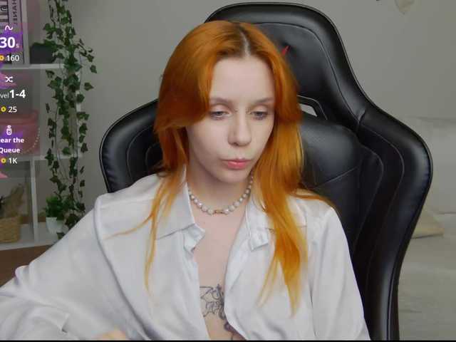 Rachel-lips live cam on BongaCams