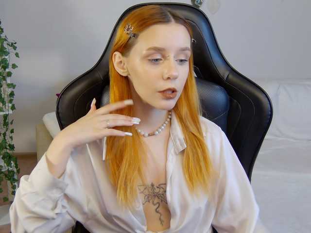 Rachel-lips