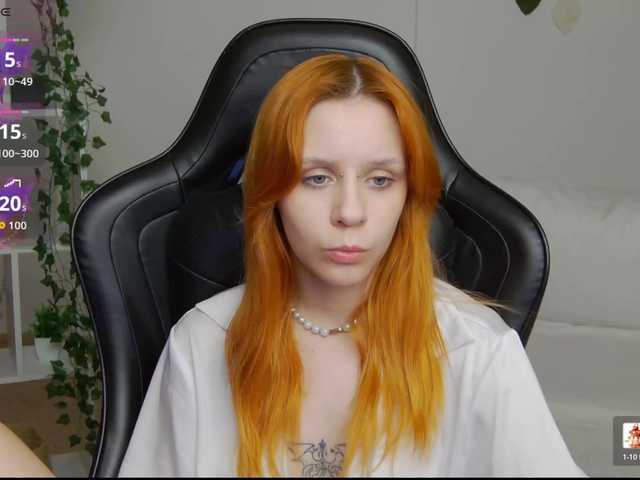 Rachel-lips live cam on BongaCams