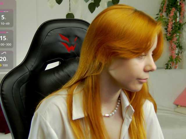 le modèle Rachel-lips est en webcam porno dans un show sur le site bongacams, il possède les tags suivants: White/Caucasian,Redhead,Shaved
