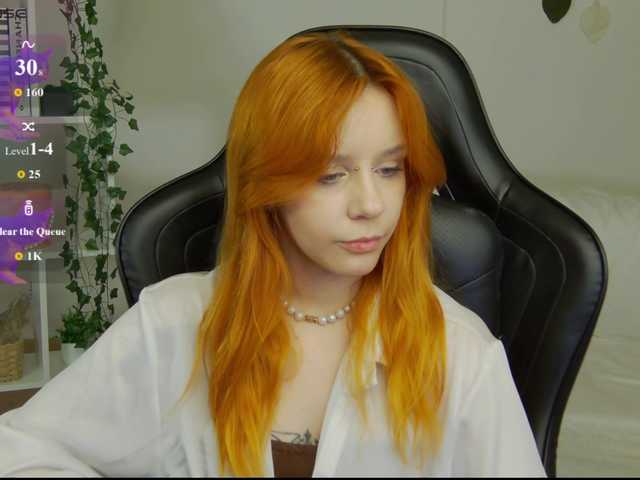 Rachel-lips live cam on BongaCams