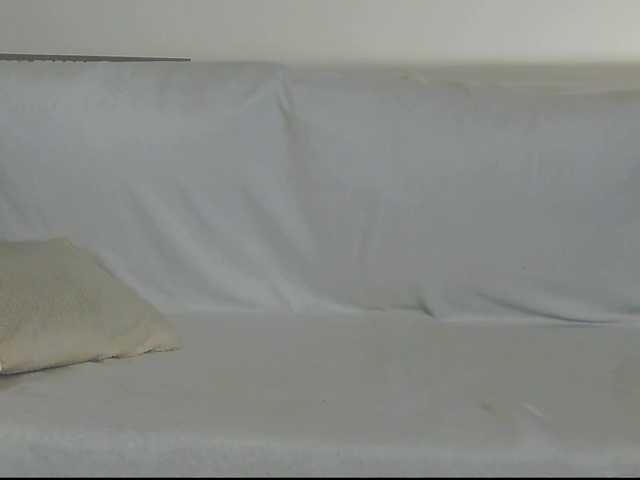 Rachel-lips live cam on BongaCams