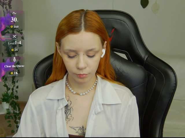 Rachel-lips live cam on BongaCams
