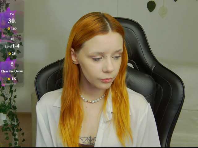 Rachel-lips live cam on BongaCams