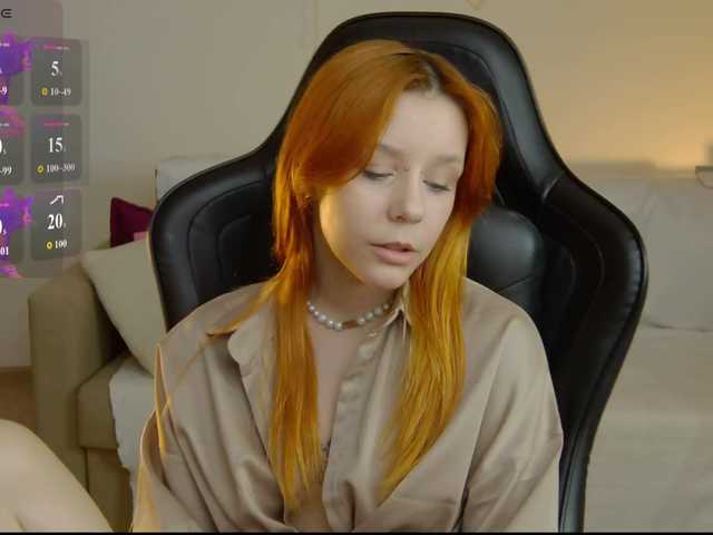 Rachel-lips live cam on BongaCams