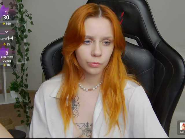 Rachel-lips live cam on BongaCams