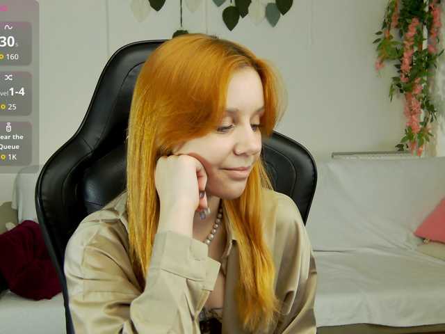 Rachel-lips webcam