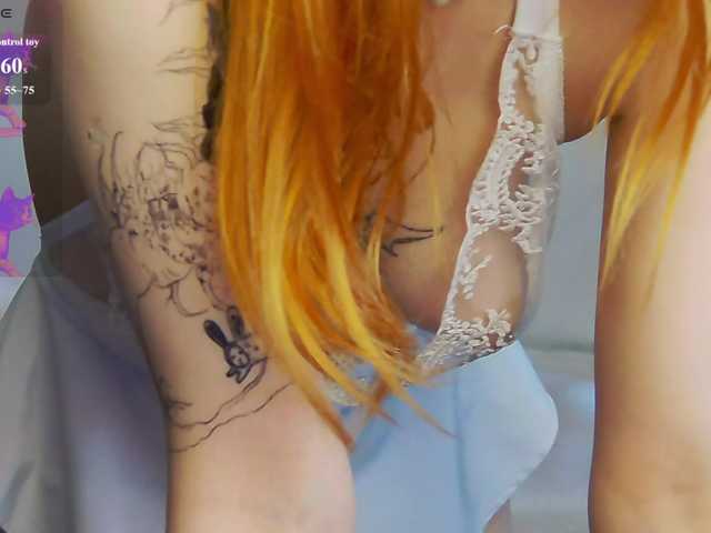 Rachel-lips live cam on BongaCams
