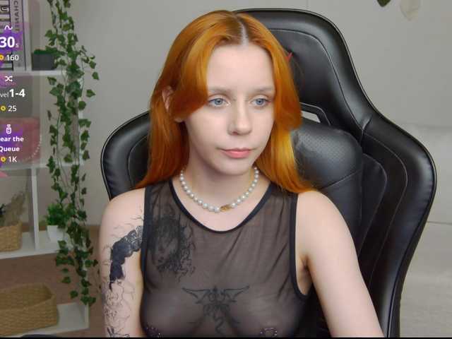 Rachel-lips live cam on BongaCams