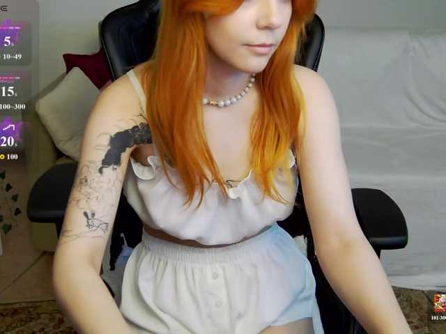 Rachel-lips live cam on BongaCams