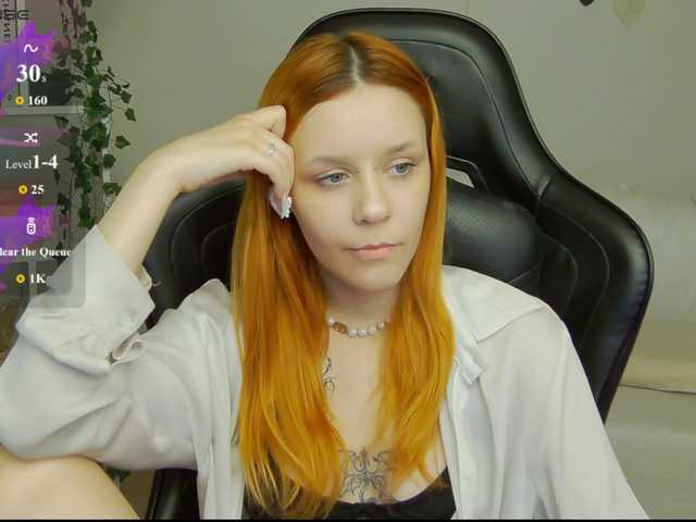 Rachel-lips live cam on BongaCams