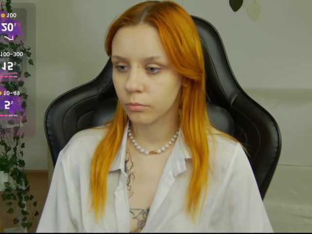 Rachel-lips live cam on BongaCams