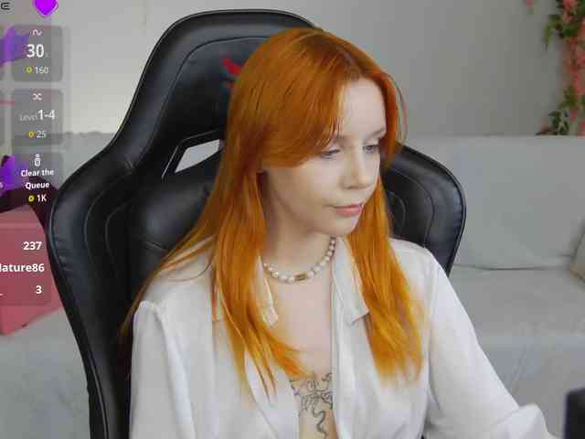 Rachel-lips webcam