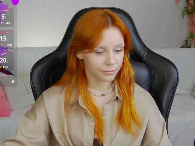Rachel-lips webcam
