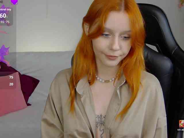 Rachel-lips webcam