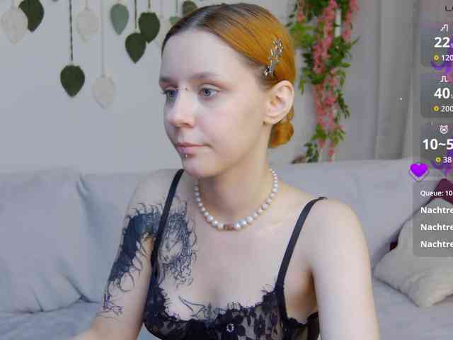 Rachel-lips webcam