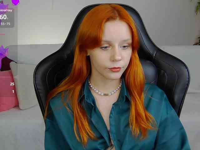 Rachel-lips webcam