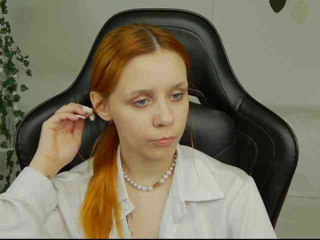 Rachel-lips webcam