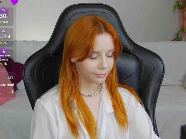 Rachel-lips webcam