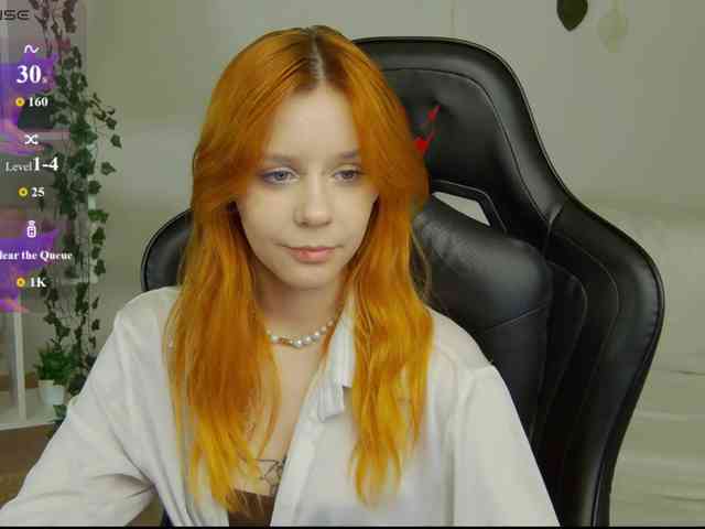 Rachel-lips webcam