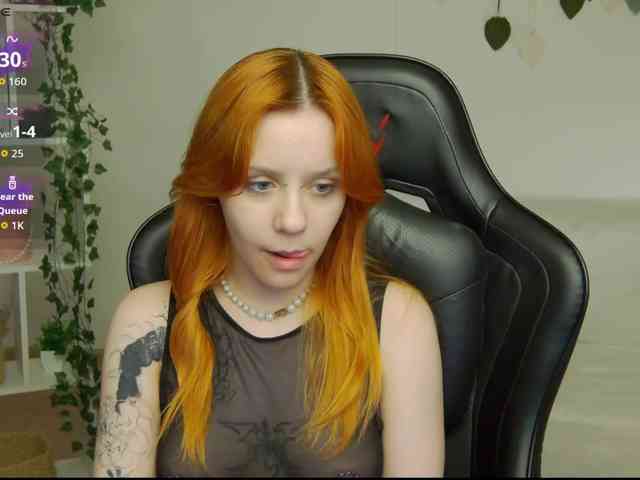 Rachel-lips webcam