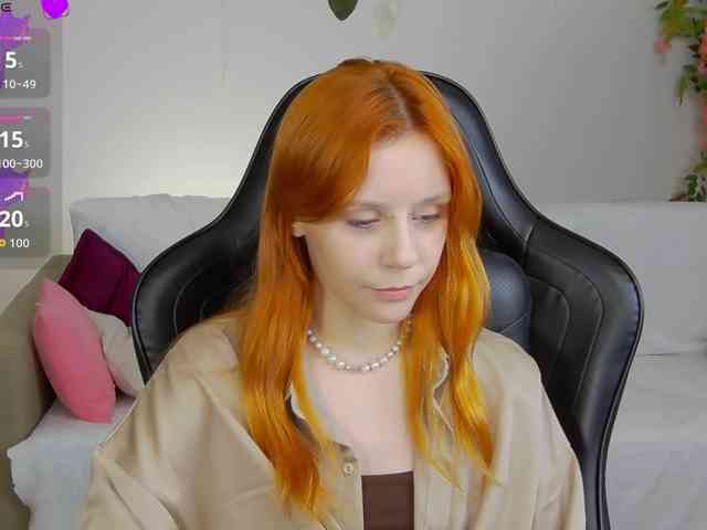 Rachel-lips webcam