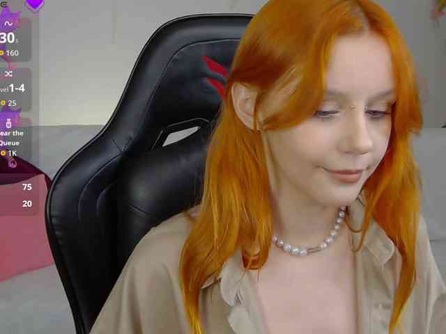 Rachel-lips webcam