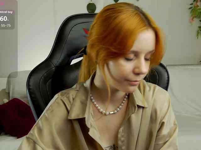 Rachel-lips webcam