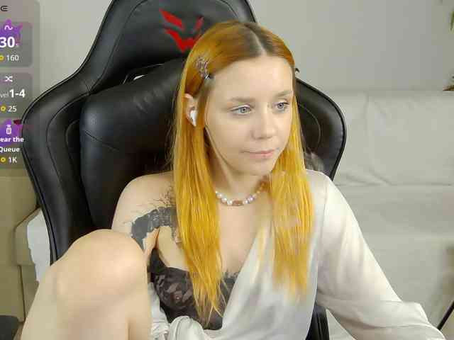 Rachel-lips webcam