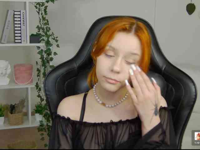 Rachel-lips