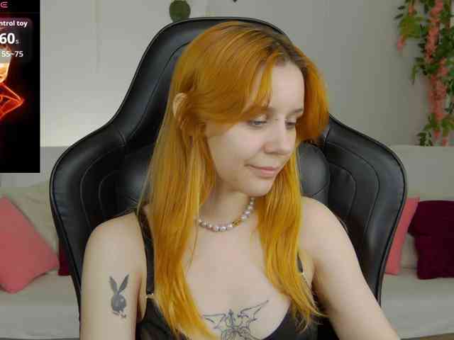 Rachel-lips webcam