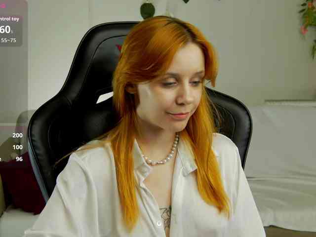 Rachel-lips webcam