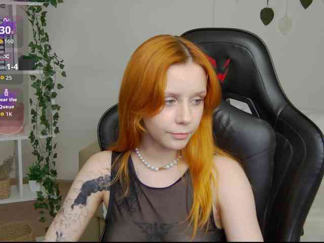 Rachel-lips webcam
