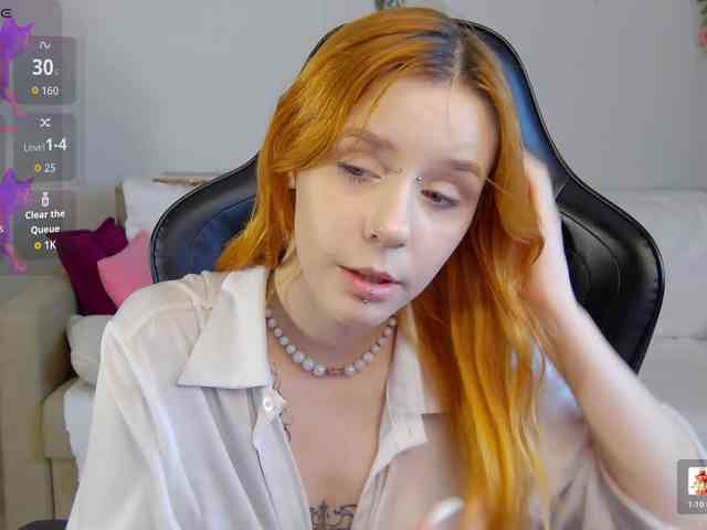 Rachel-lips webcam