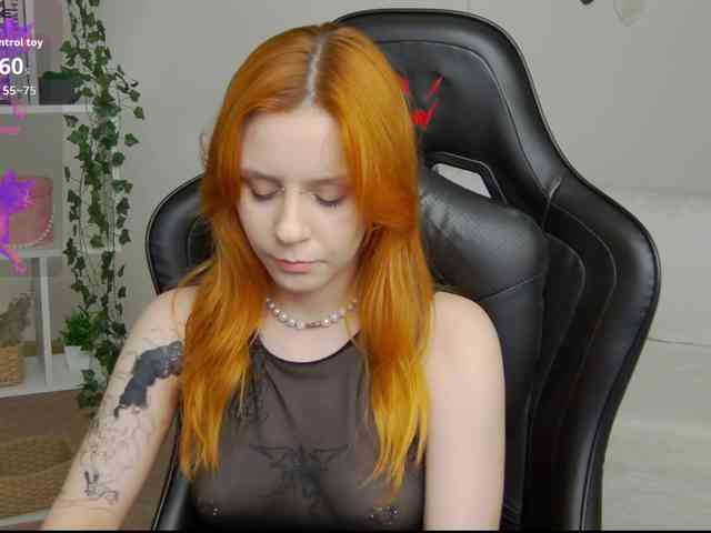 Rachel-lips webcam