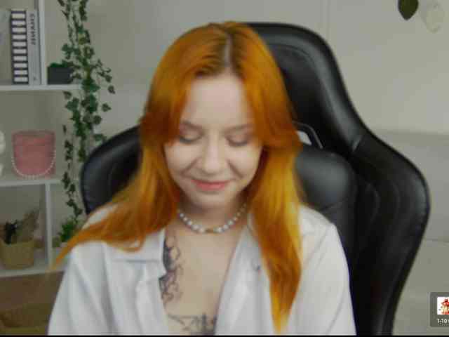 Rachel-lips webcam